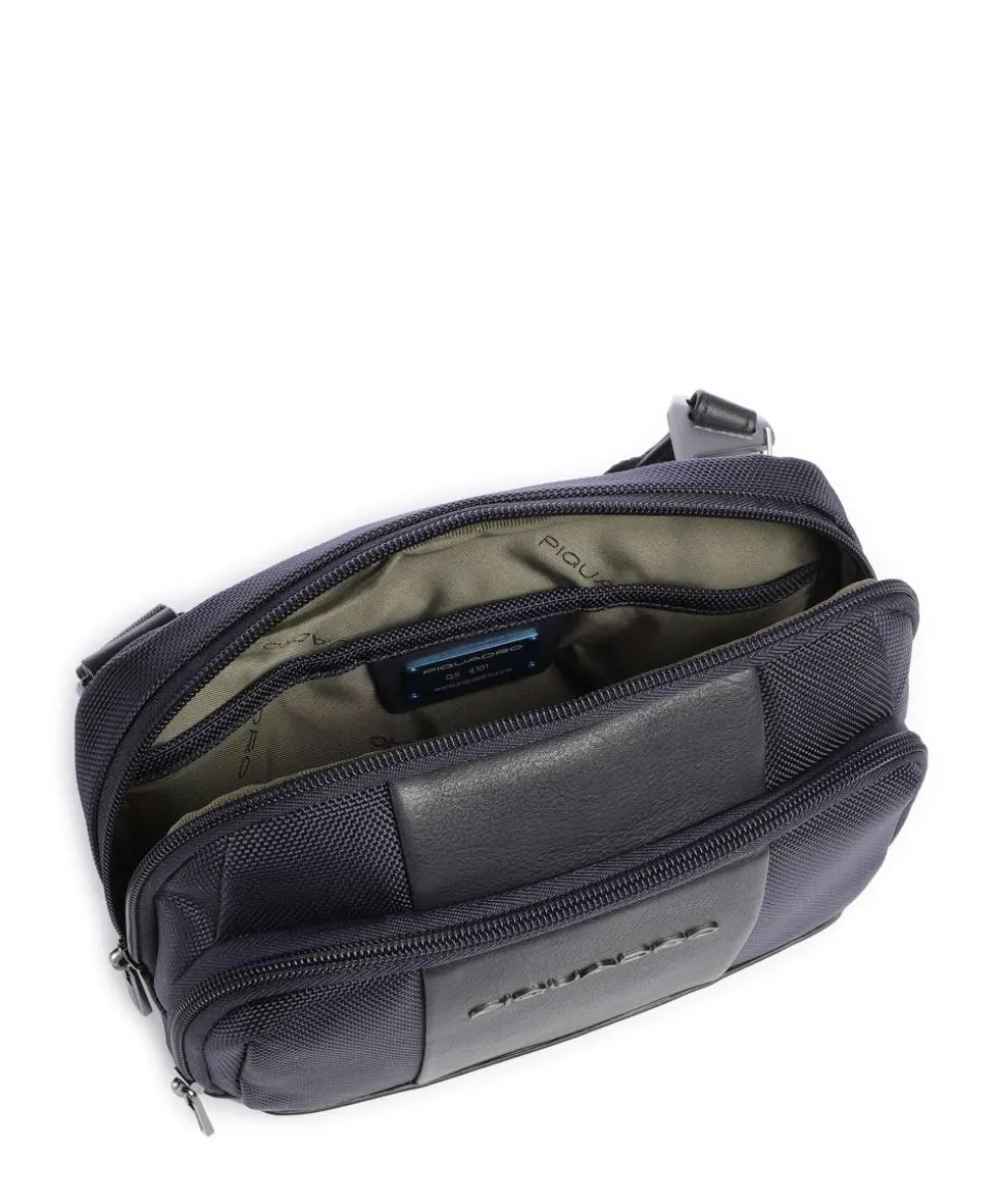 Brief Umhängetasche recyceltes Nylon navy