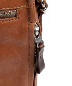 Lift Umhängetasche genarbtes Leder cognac