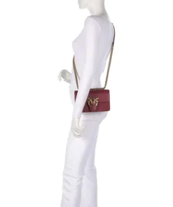 Love One Mini Schultertasche fein genarbtes Rindsleder wein