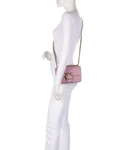 Love One Mini Schultertasche fein genarbtes Leder violett