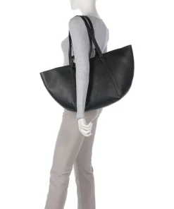 Tekla Cosmo Shopper genarbtes Rindsleder schwarz